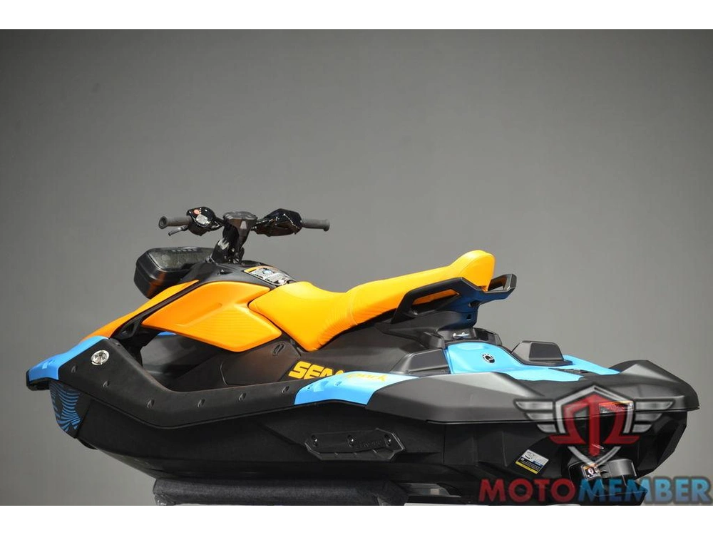 2026 Sea-doo Spark™trixx For 3 Rotax® 900 Ace™ - 90 Ibr And Audio alt