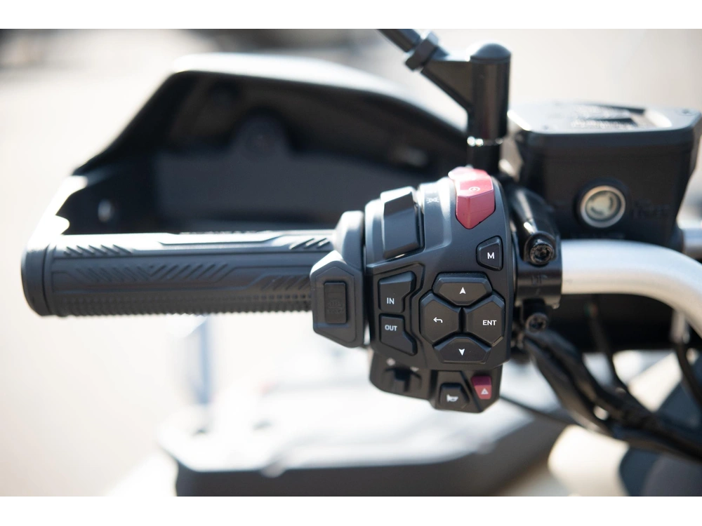 2026 Cfmoto Cforce 1000 Overland alt