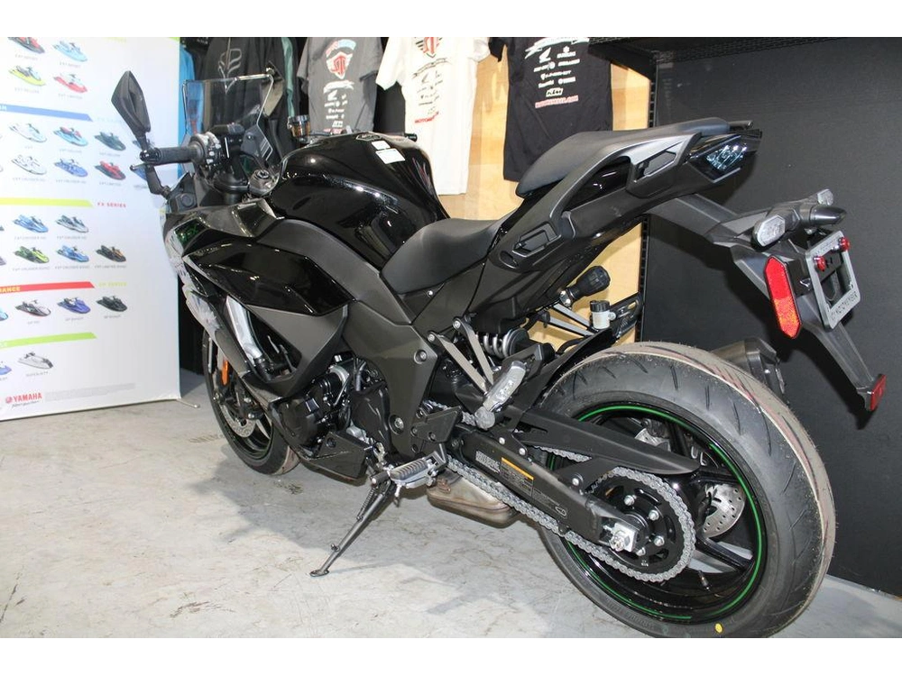 2025 Kawasaki Ninja® 1100sx Abs alt