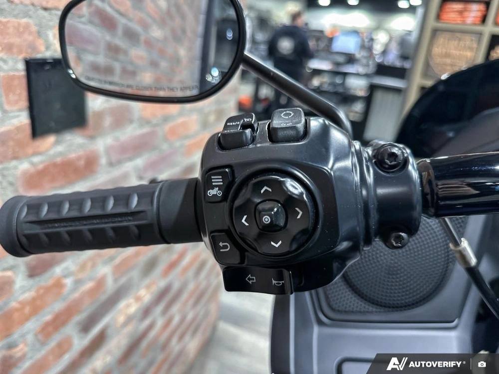 2026 Harley-davidson Road Glide alt