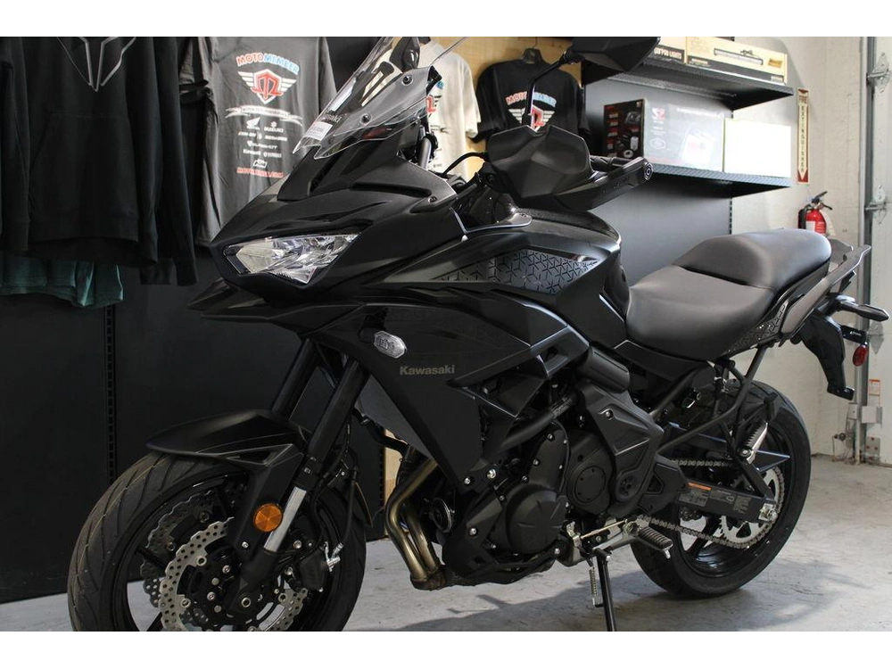 2023 Kawasaki Versys® 650 Lt alt