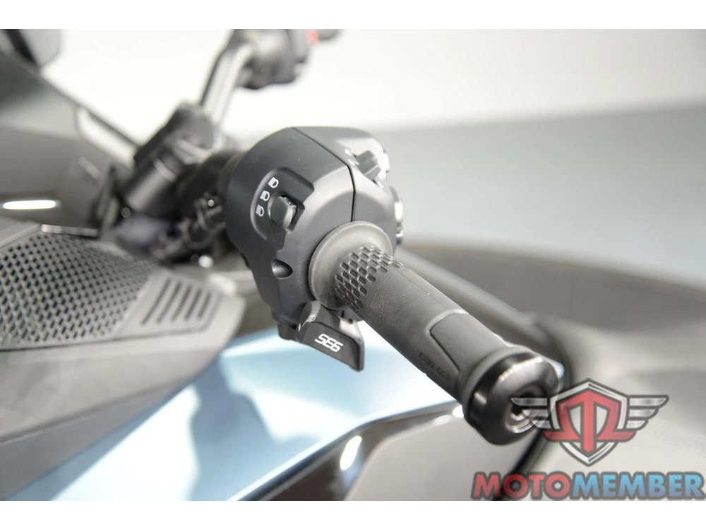 2026 Can-am Spyder Rt Limited Mineral Blue alt