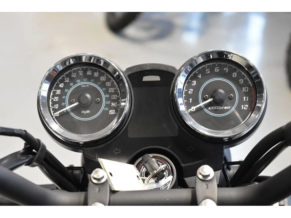 2025 Kawasaki Z650rs Abs alt