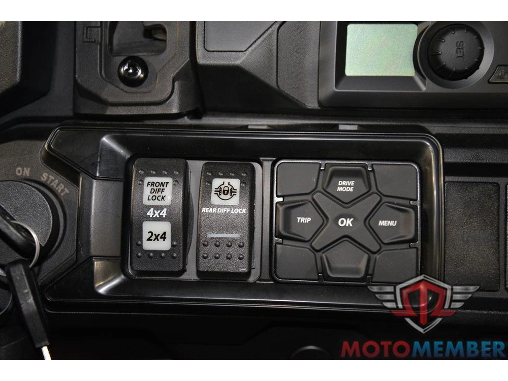 2025 Can-am Defender Limited Hd10 Desert Tan & Stealth Black alt