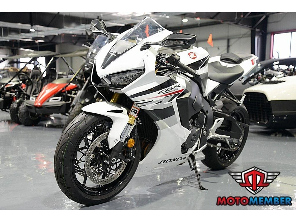 2026 Honda Cbr1000rr alt