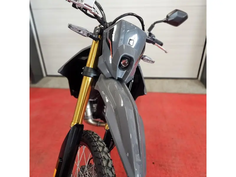 2026 Suzuki DR-Z 4SM thumbnail 7