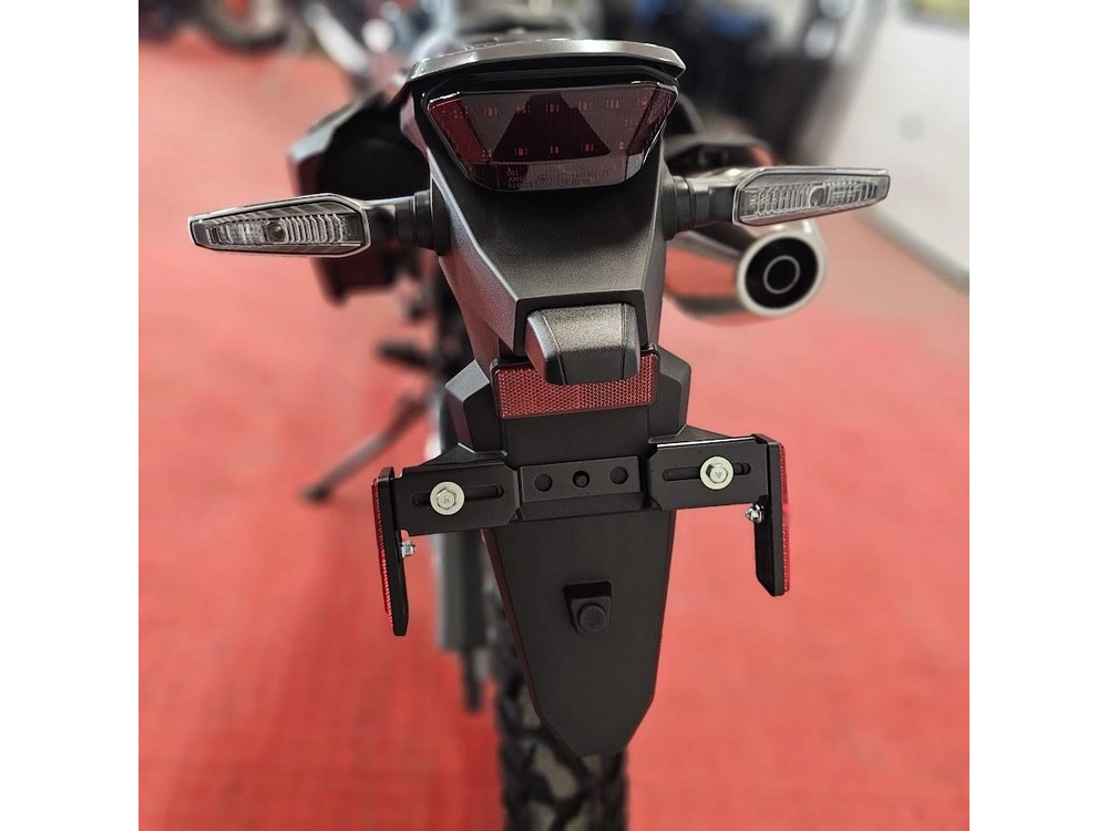 2026 Suzuki Dr-z 4sm alt