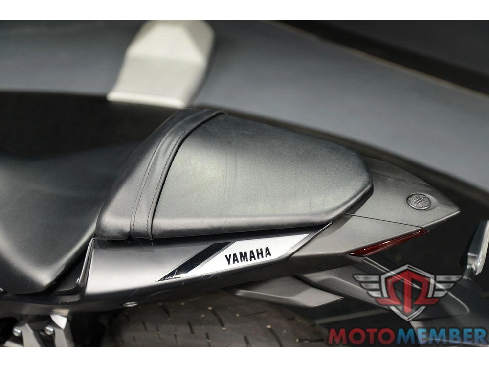 2023 Yamaha Mt-03 alt