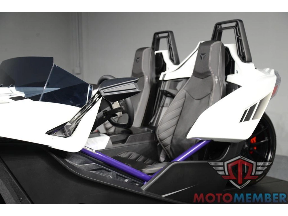 2024 Slingshot Slingshot® R Autodrive Purple Lightning alt