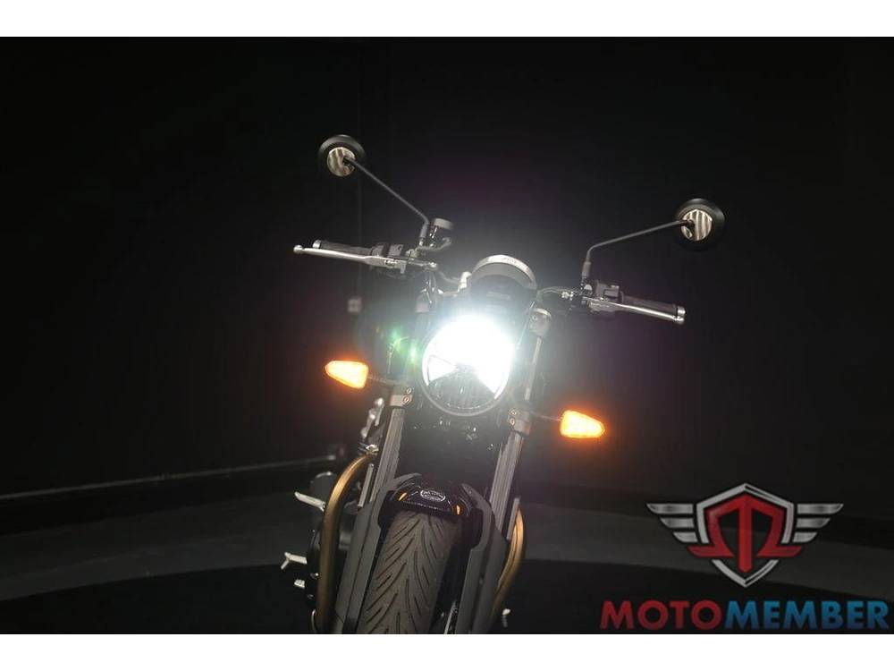 2025 Triumph Speed Twin 900 Phantom Black/aurum Gold alt