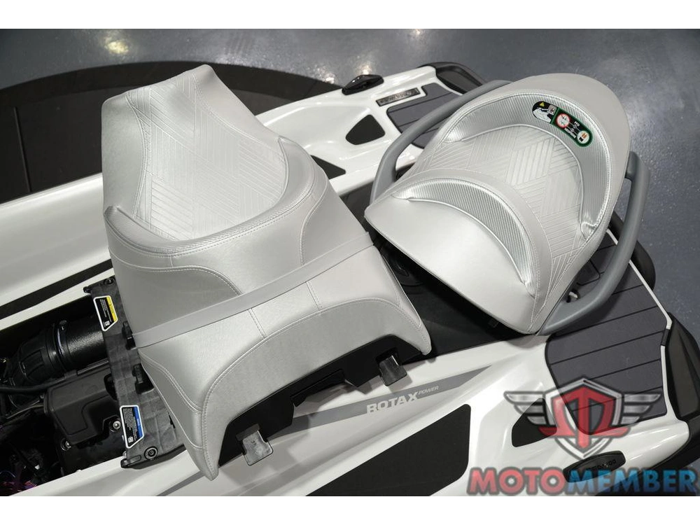 2026 Sea-doo Gtx™ Limited 325 White Pearl Premium alt