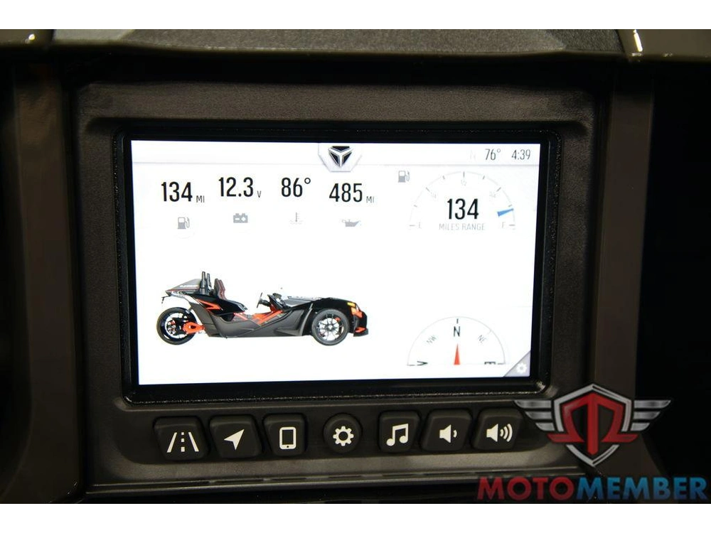 2025 Slingshot Slingshot® R Autodrive Nightfall alt