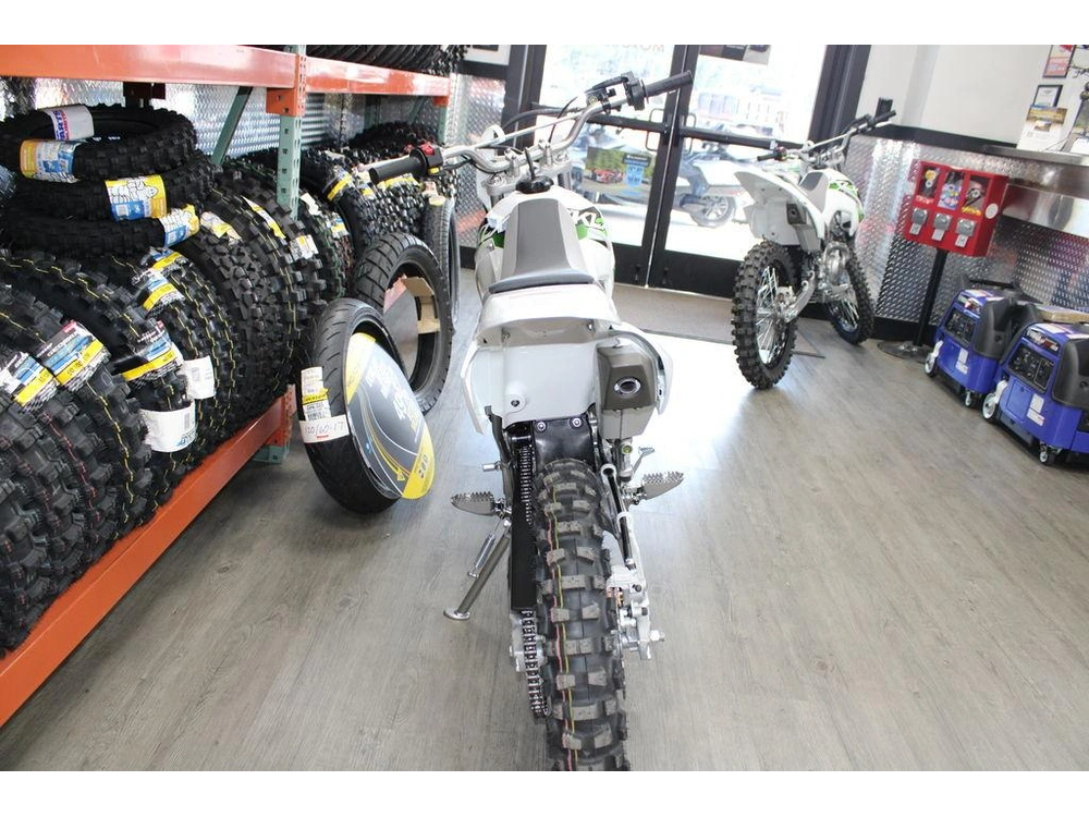 2026 Kawasaki Klx®140r L alt