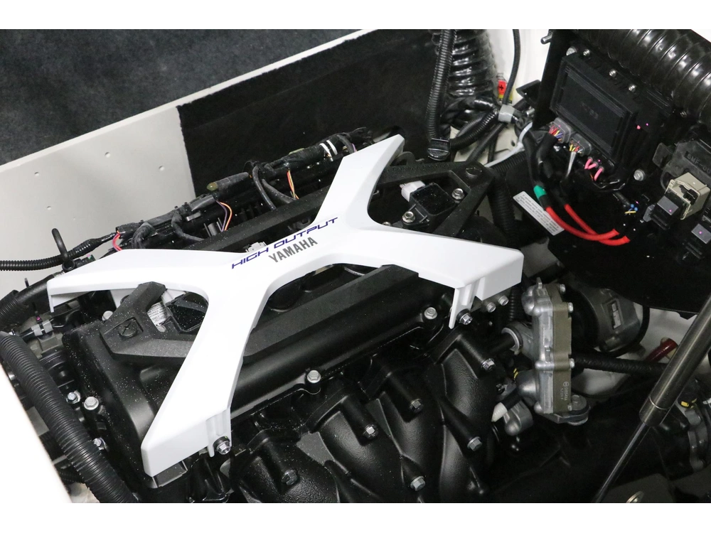 2026 Yamaha Yamaha 222sd alt