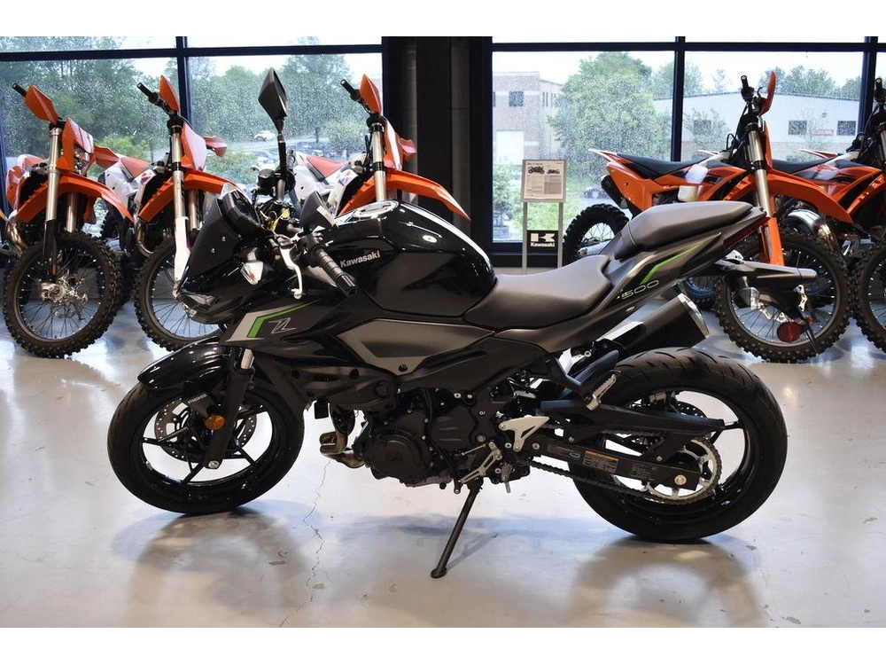 2025 Kawasaki Z500 Abs alt