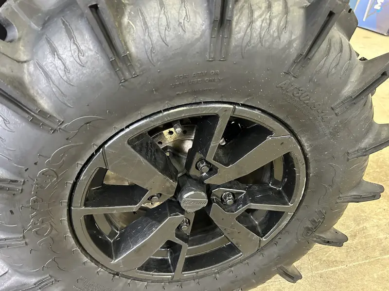 2024 Can-Am Outlander Max XT 1000R 6x6 thumbnail 18