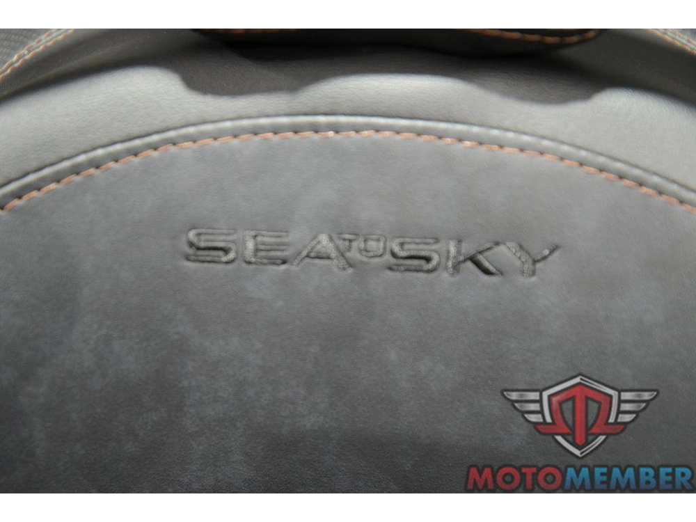 2025 Can-am Spyder Rt Sea-to-sky alt