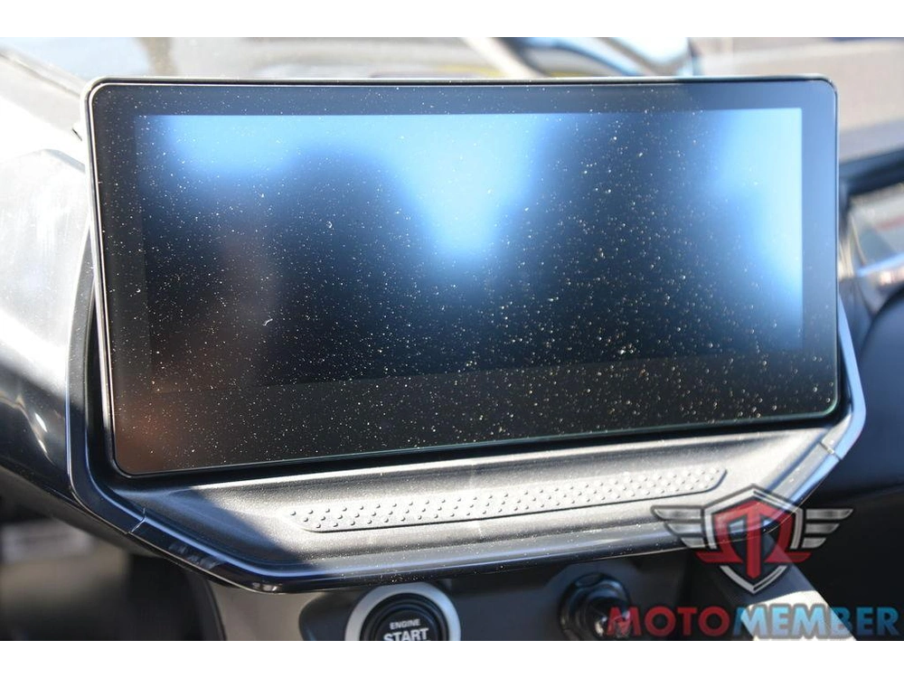 2026 Can-am Maverick R X Rc alt