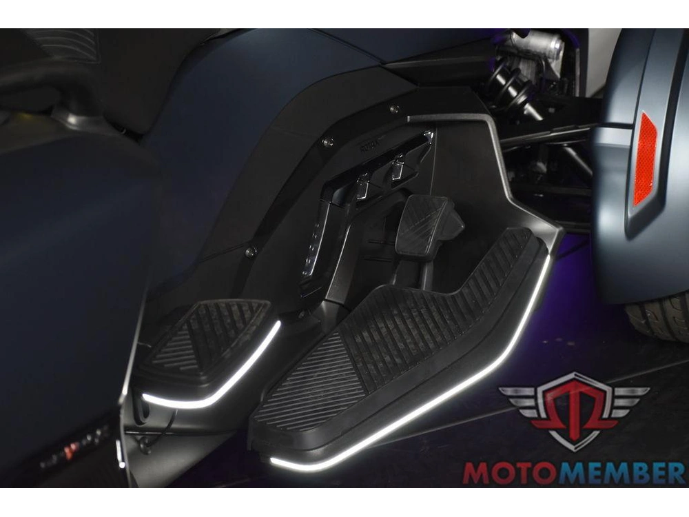 2025 Can-am Spyder Rt Limited Dark Wheels alt
