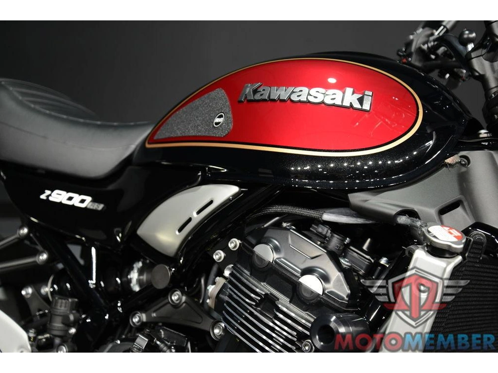2023 Kawasaki Z900rs alt