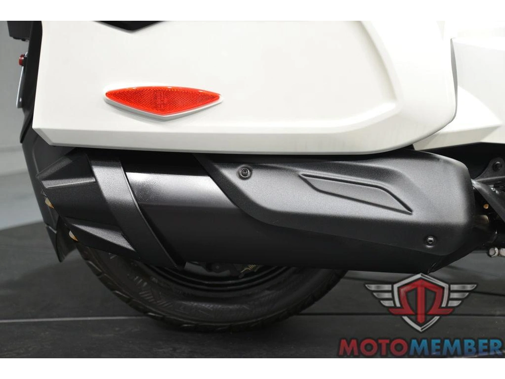 2023 Can-am Spyder F3-t Rotax 1330 Ace alt