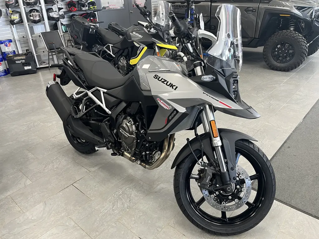 Suzuki V-STROM 800  2026