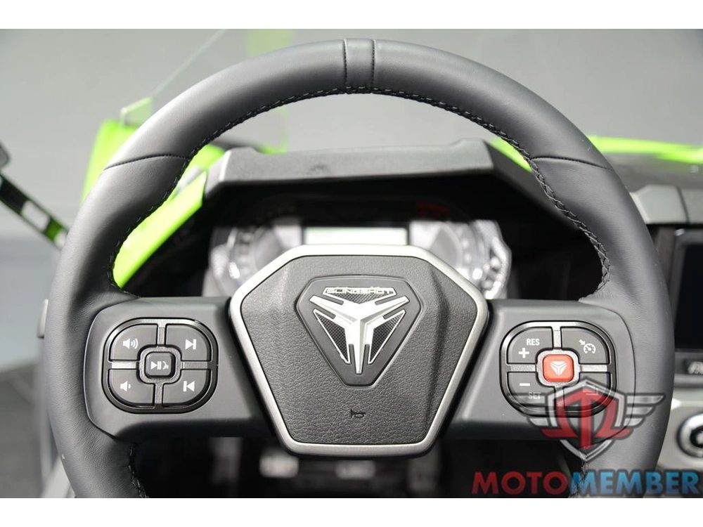 2025 Slingshot Slingshot® Sl Liquid Lime alt