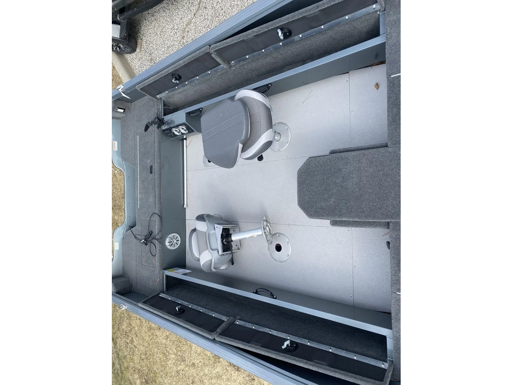 2023 Starcraft Non-current Starcraft Storm T 166 Pro - Livewell, Bilge, Nav Lights, Tons Of Storage And Minn Kota Powerdrive With I-pilot Included! 40hp Yamaha alt