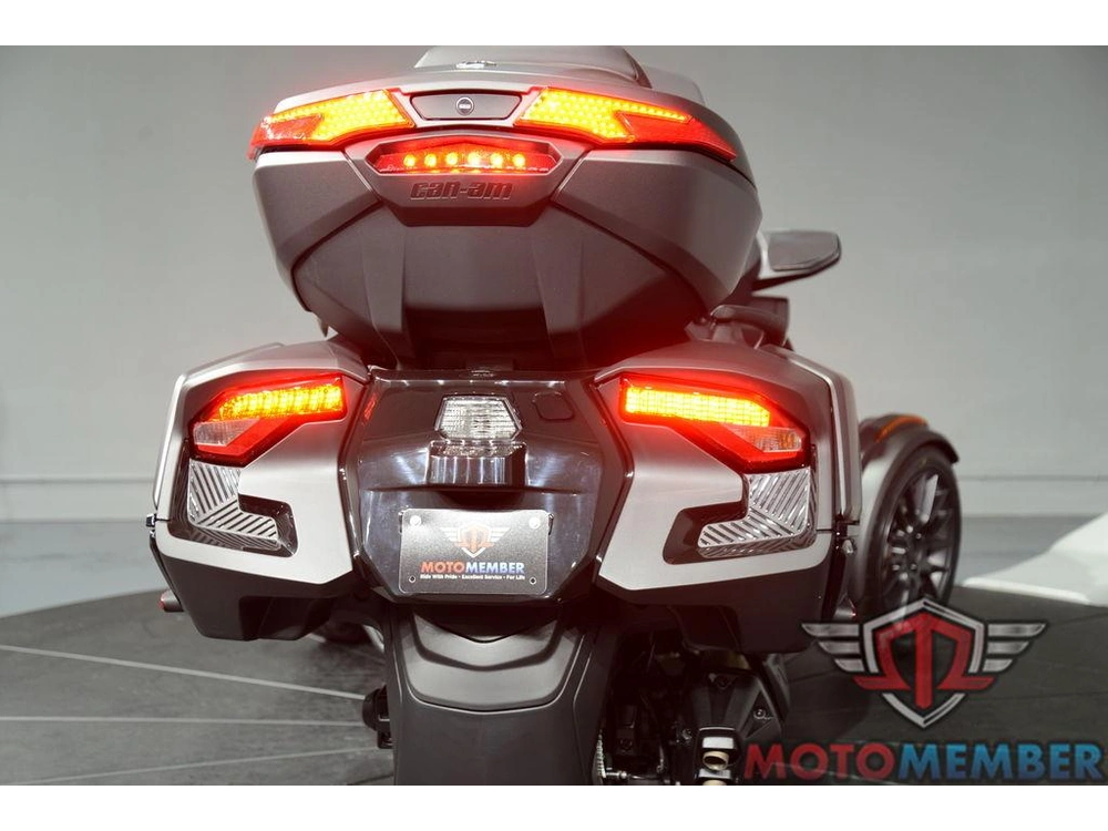 2026 Can-am Spyder Rt Limited Dark alt