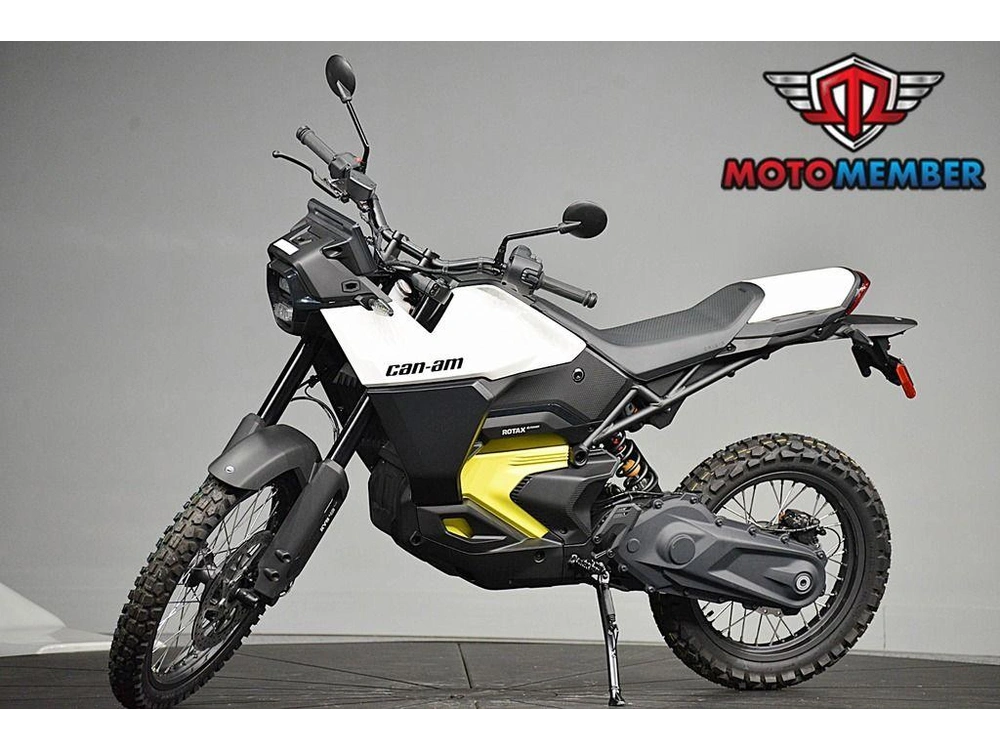 2025 Can-am Origin White alt