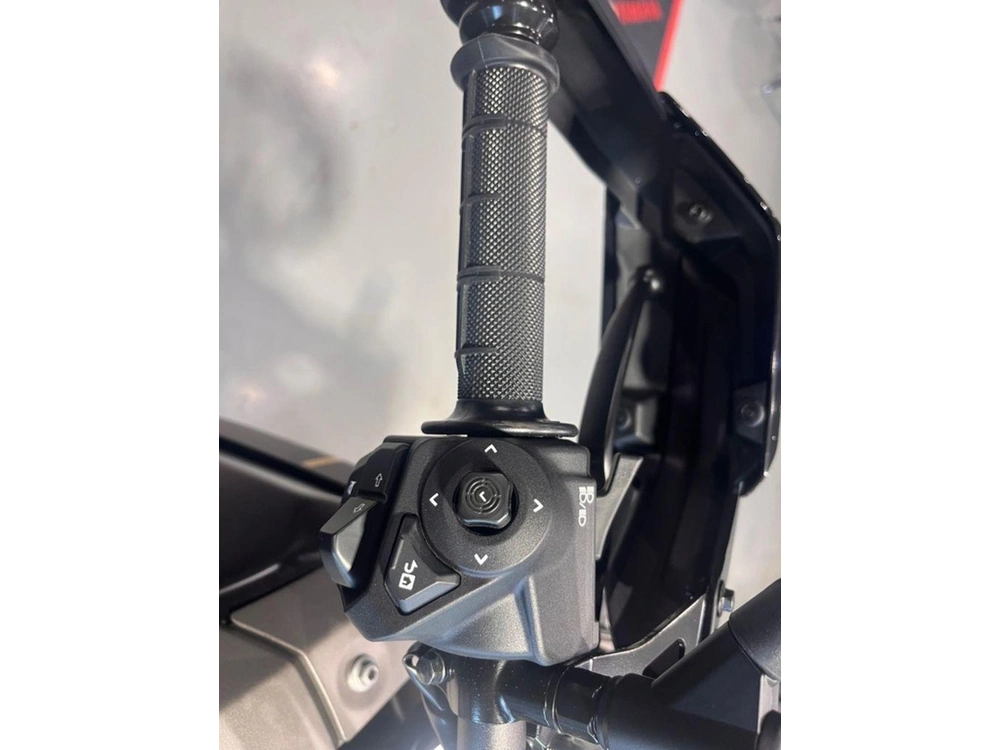 2025 Yamaha Tenere 700 alt