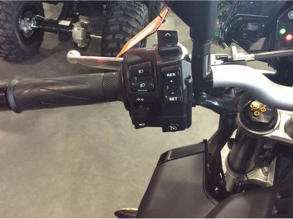 Yamaha Mt-10 Abs 2021 alt