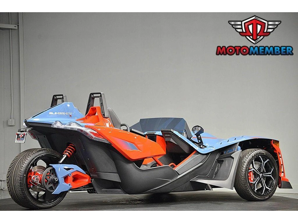 2025 Slingshot Slingshot® R Autodrive Royal Red Crystal alt