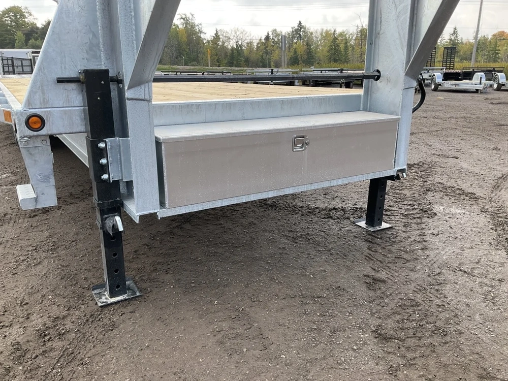 2026 Canada Trailers 8.5x30 10.5 Ton Galvanized Gooseneck Equipment Trailer alt