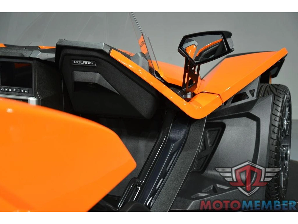 2024 Slingshot Slingshot® Sl Volt Orange alt