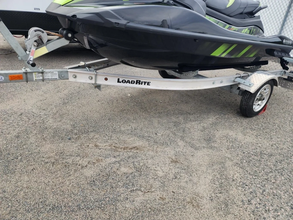 2023 Yamaha Svho alt