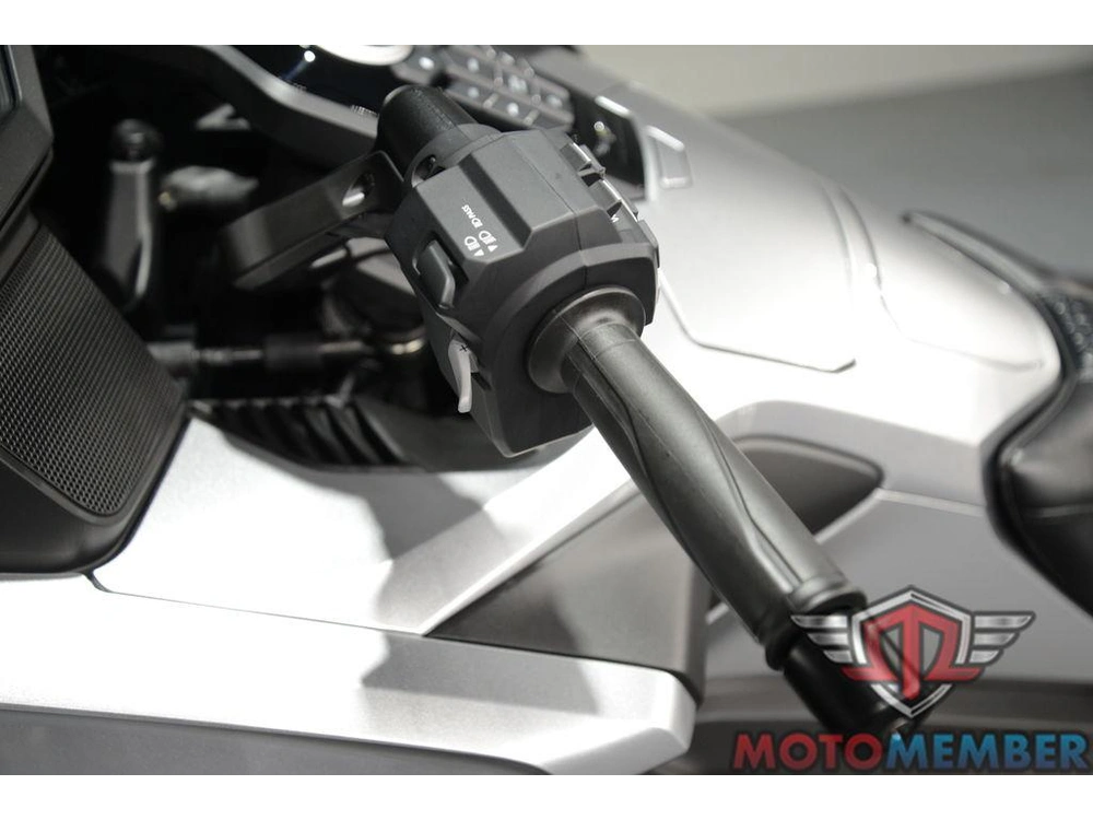 2025 Honda Gold Wing Tour Automatic Dct alt