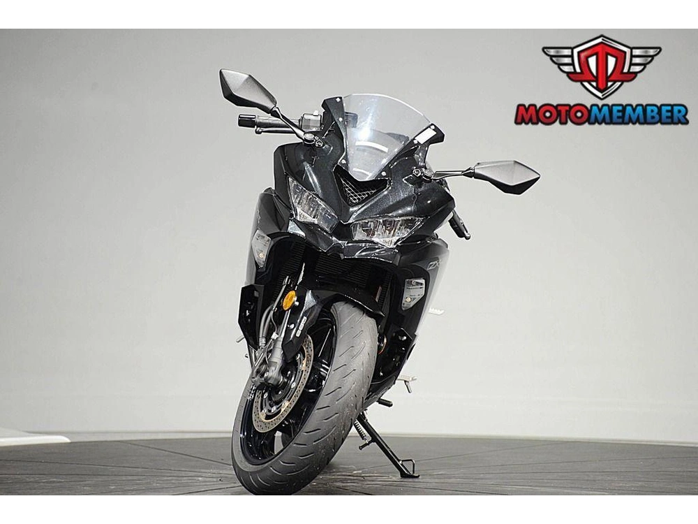 2025 Kawasaki Ninja® Zx™-4r Abs alt