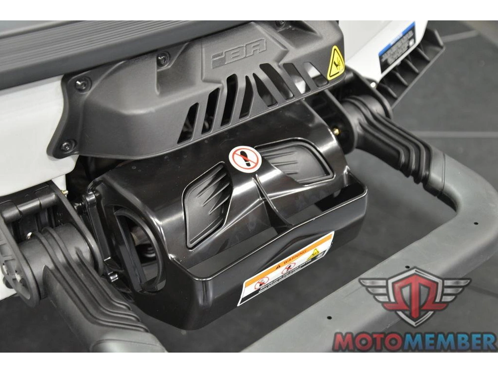 2026 Sea-doo Gtx™ Limited 325 White Pearl Premium alt