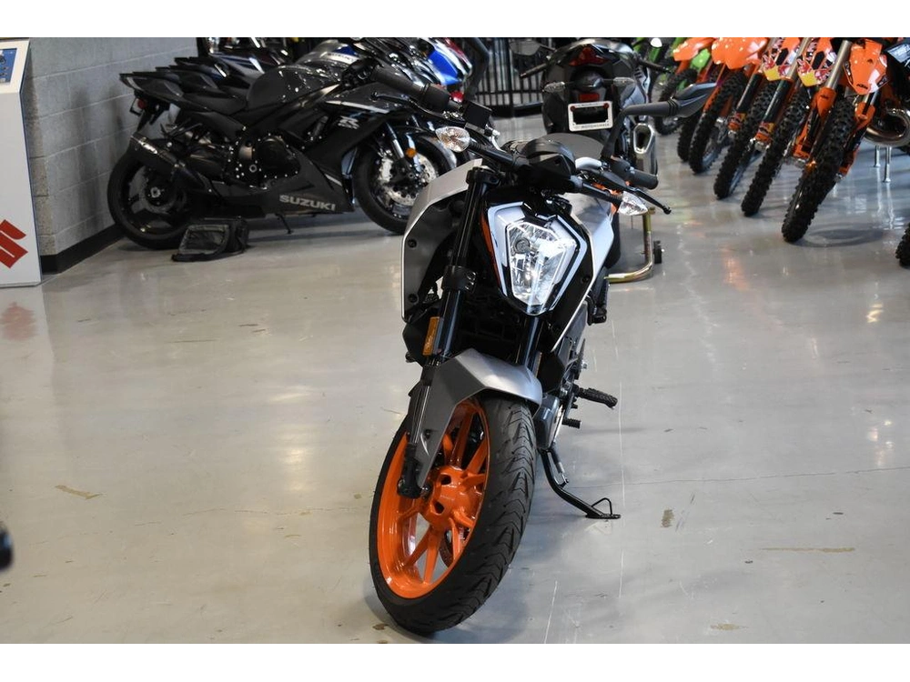 2023 Ktm 200 Duke alt