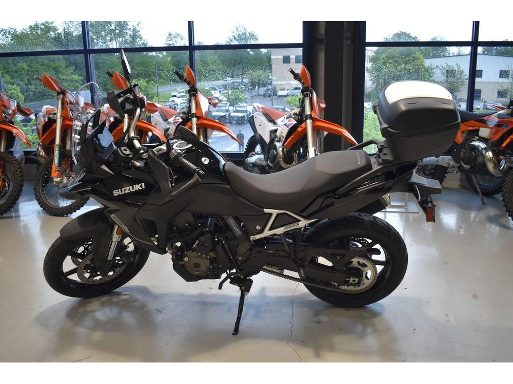 2024 Suzuki V-strom 800 Touring alt