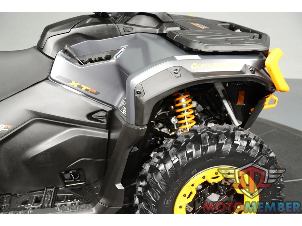 2026 Can-am Outlander Max Xt-p 1000r Mineral Grey & Orange Crush alt