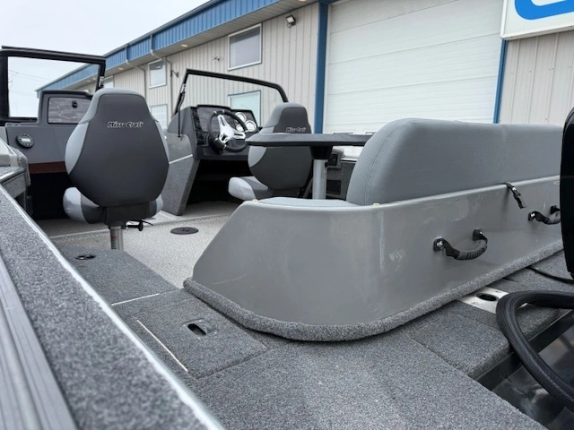 2025 Mirrocraft Holiday 1768 alt