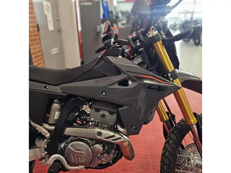 2026 Suzuki DR-Z 4SM thumbnail 11