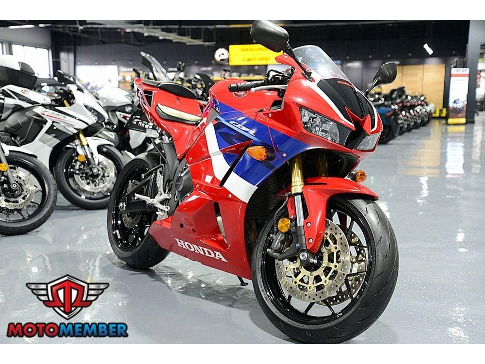 2024 Honda Cbr600rr alt