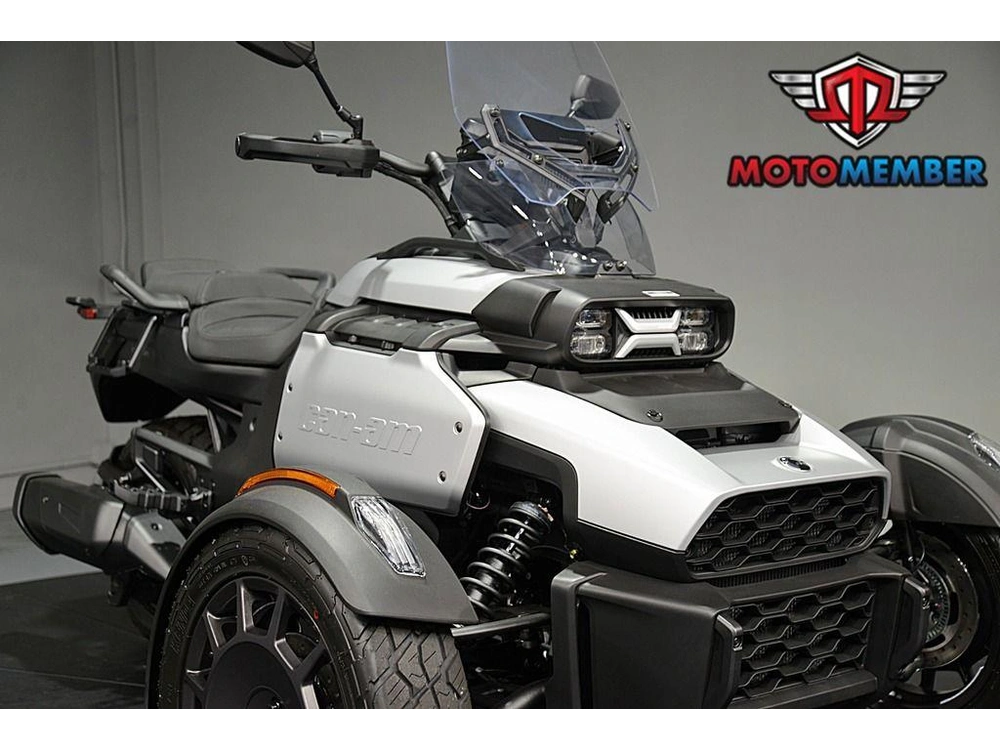 2025 Can-am Canyon alt