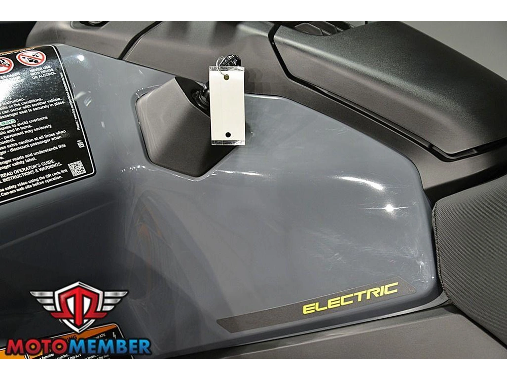 2026 Can-am Outlander Electric Max alt