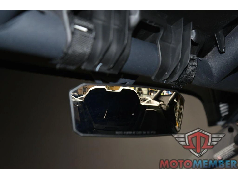 2025 Can-am Maverick R X Rs alt