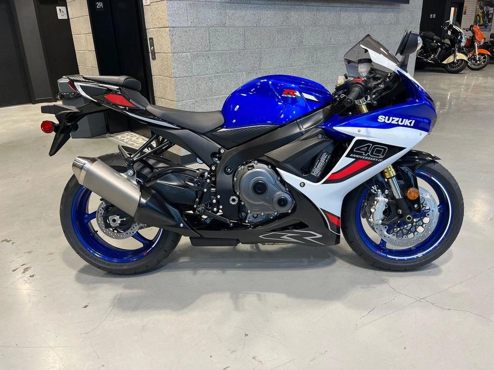 2026 Suzuki Gsx-r750z alt