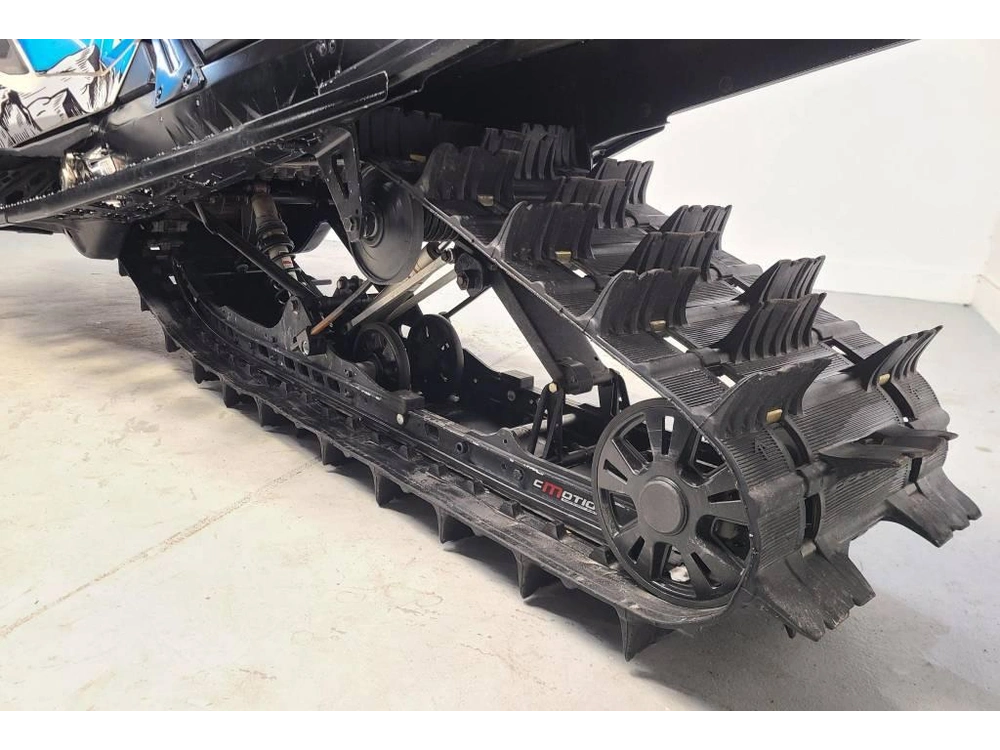 2019 Bombardier Backcountry 850 alt